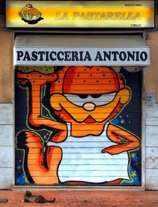 gatto, murales, pasticceria, serranda, insegna, negozio, disegno, scritta, colori