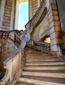 scala, balaustra, scalinata, scalini, gradini, marmo, balaustre, colonna, cielo, finestra, scale, palazzo, azzurro, corrimano, chiocciola, ringhiera, colonnine, edificio