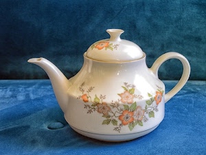 teiera, coperchio, fiori, manico, bianco, azzurro, beccuccio, porcellana, velluto, floreale, verde, arancione, blu, ceramica, becco