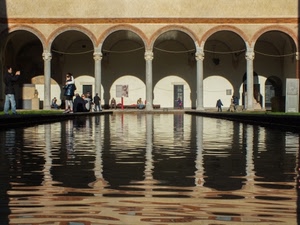 acqua, archi, riflesso, persone, colonne, portico, riflessi, fontana, ombre, ombra, porta, passanti