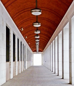 colonne, prospettiva, portico, lampade, bianco, lampioni, porticato, finestre, lampadari, pilastri, rosso, galleria, luci