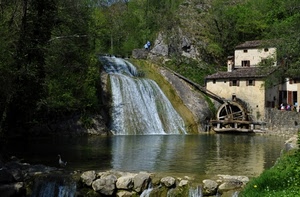 mulino, cascata, ruota, acqua, alberi, fiume