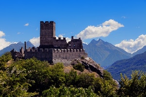 castello, montagne, alberi, nuvole, cielo, torre, montagna, merli, verde