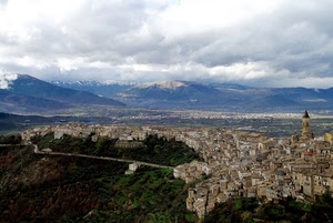 panorama, montagne, nuvole, campanile, città, paese, case, borgo, verde