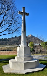 croce, monumento, alberi, castello, prato, collina, verde, rami, cielo
