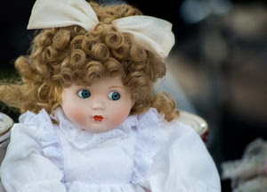 bambola, fiocco, capelli, bianco, riccioli, occhi, bocca, vestito, ricci, nastro, bionda