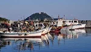 barche, porto, mare, riflesso, pesca, acqua, riflessi, cielo, montagna, bandiere, porticciolo, natanti