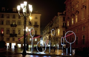 piazza, cerchi, palazzi, lampione, luci, lampioni, notte, notturno
