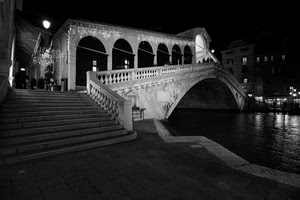 ponte, bianconero, venezia, canale, notturno, scale, scala, acqua, archi