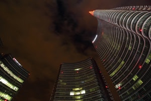 finestre, luci, notte, nuvole, grattacielo, grattacieli, notturno, prospettiva, palazzi