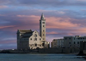 chiesa, campanile, mare, nuvole, cielo, tramonto, case, acqua, borgo, rosone, scorcio, alba