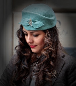 donna, cappello, capelli, viso, labbra, giacca, fiocco, azzurro, rossetto, celeste