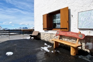 finestra, panchine, neve, montagne, panchina, cielo, montagna, terrazza, persiane