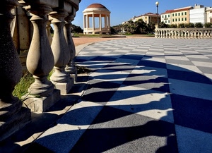 balaustra, lampione, ombre, case, colonne, ombra, piazza, scacchi, nero, marmo, terrazza, livorno, bianco, parapetto