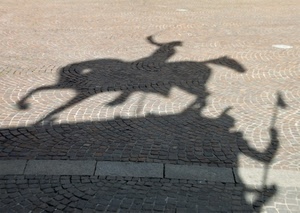cavallo, ombra, monumento, piazza, selciato, pavimentazione, ombre, pavimento, porfido, cavaliere, statua
